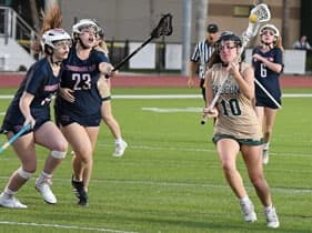 Senior Bella Rosa playing Lacrosse